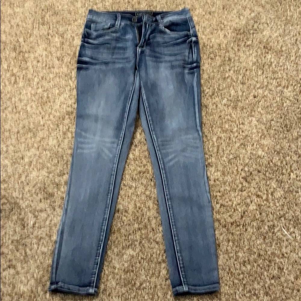 Straight leg blue jeans, excellent condition